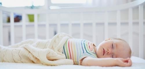 Необходим ли му е дневен сън на детето?