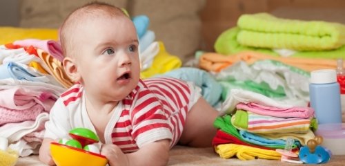 Какво трябва да купиш първо за бебето?